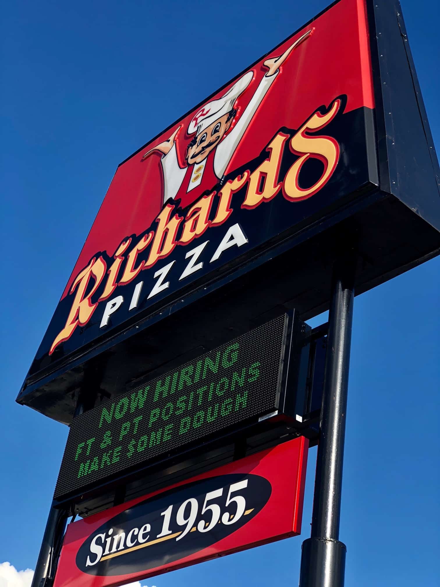 Richard's Pizza 