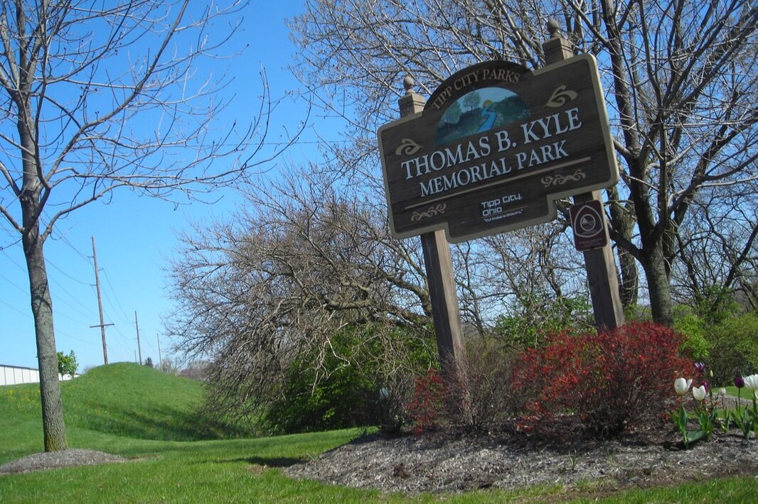 Thomas Kyle Memorial Park Dog Park, Hiker Trails, & Horse Trails